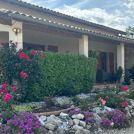 Appartement Mansarde Et Climatise 50 M2 Pompignan  Bagian luar foto