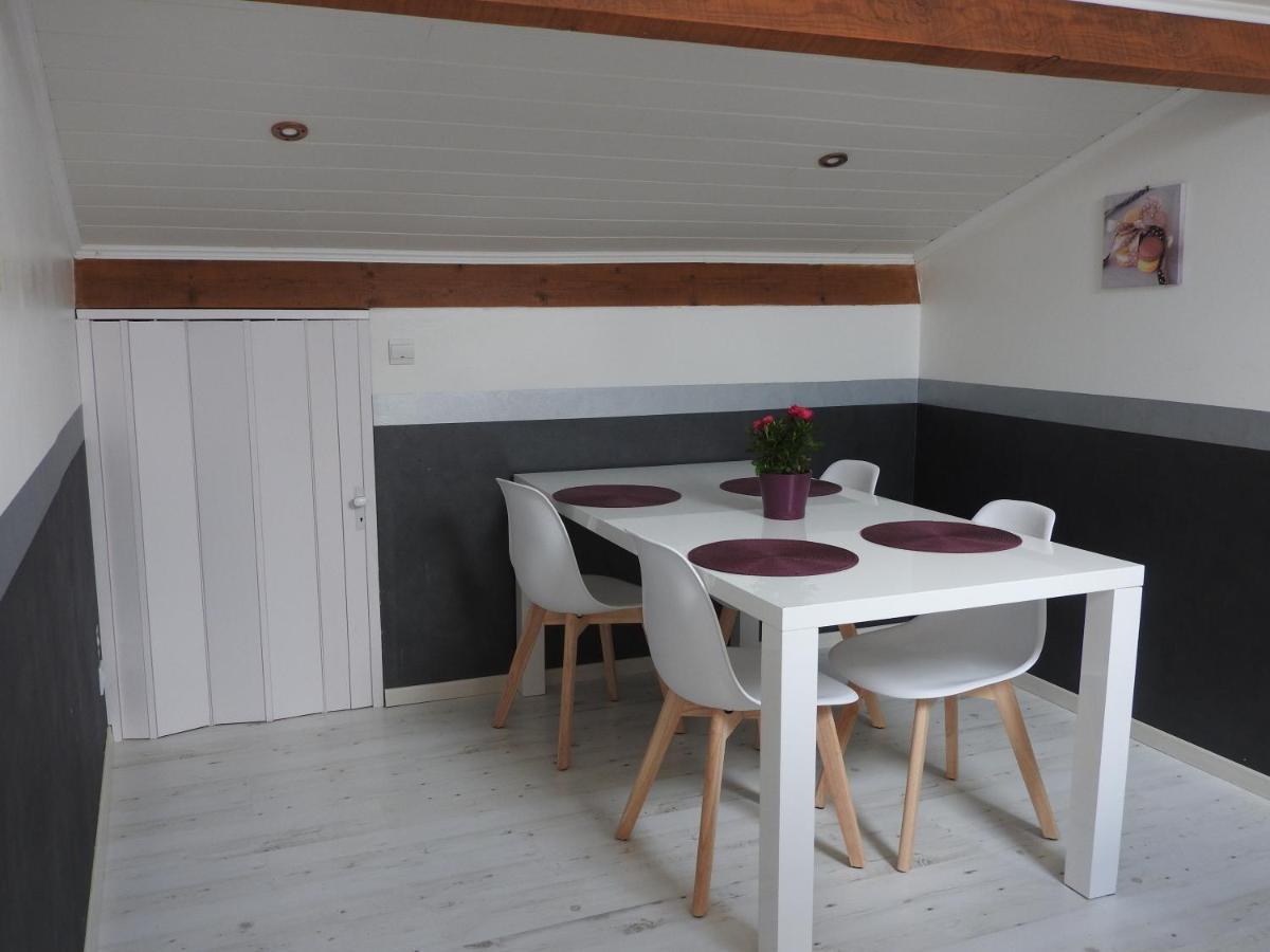 Appartement Mansarde Et Climatise 50 M2 Pompignan  Bagian luar foto