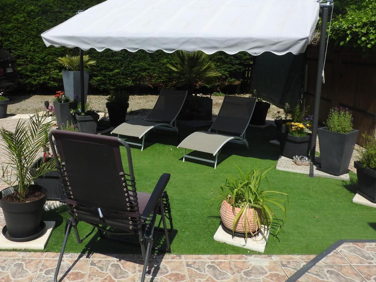 Appartement Mansarde Et Climatise 50 M2 Pompignan  Bagian luar foto
