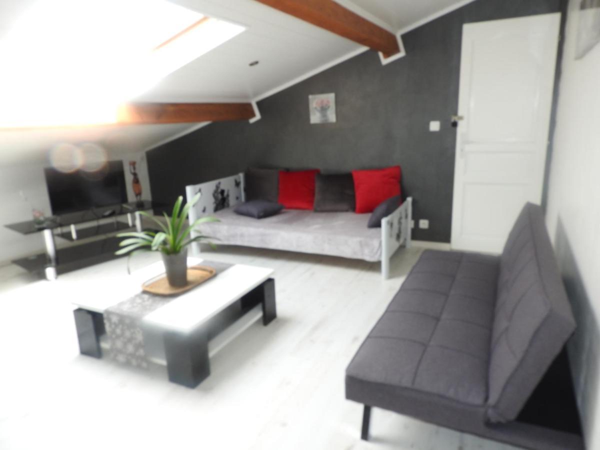 Appartement Mansarde Et Climatise 50 M2 Pompignan  Bagian luar foto