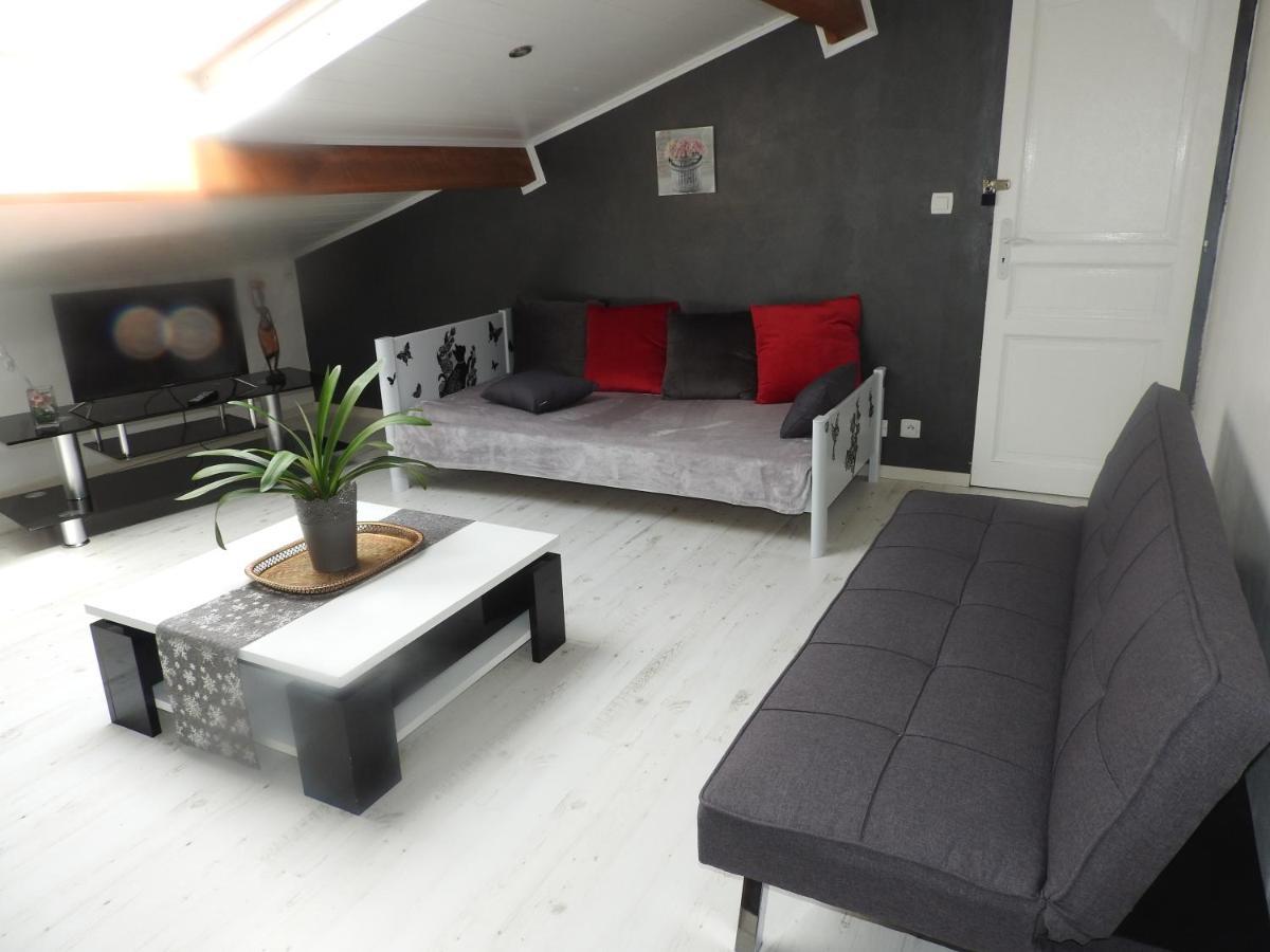 Appartement Mansarde Et Climatise 50 M2 Pompignan  Bagian luar foto