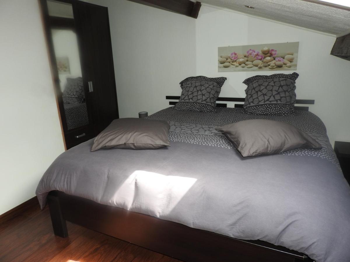 Appartement Mansarde Et Climatise 50 M2 Pompignan  Bagian luar foto