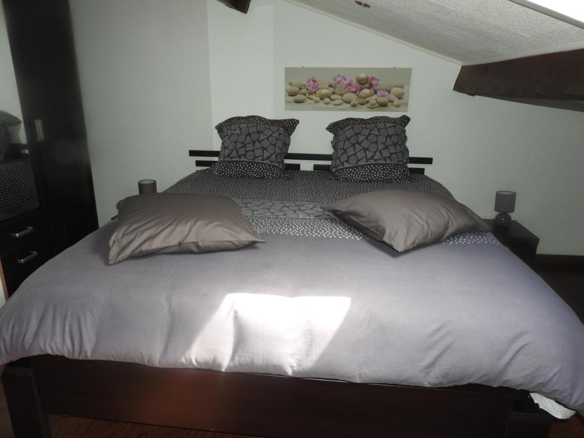 Appartement Mansarde Et Climatise 50 M2 Pompignan  Bagian luar foto