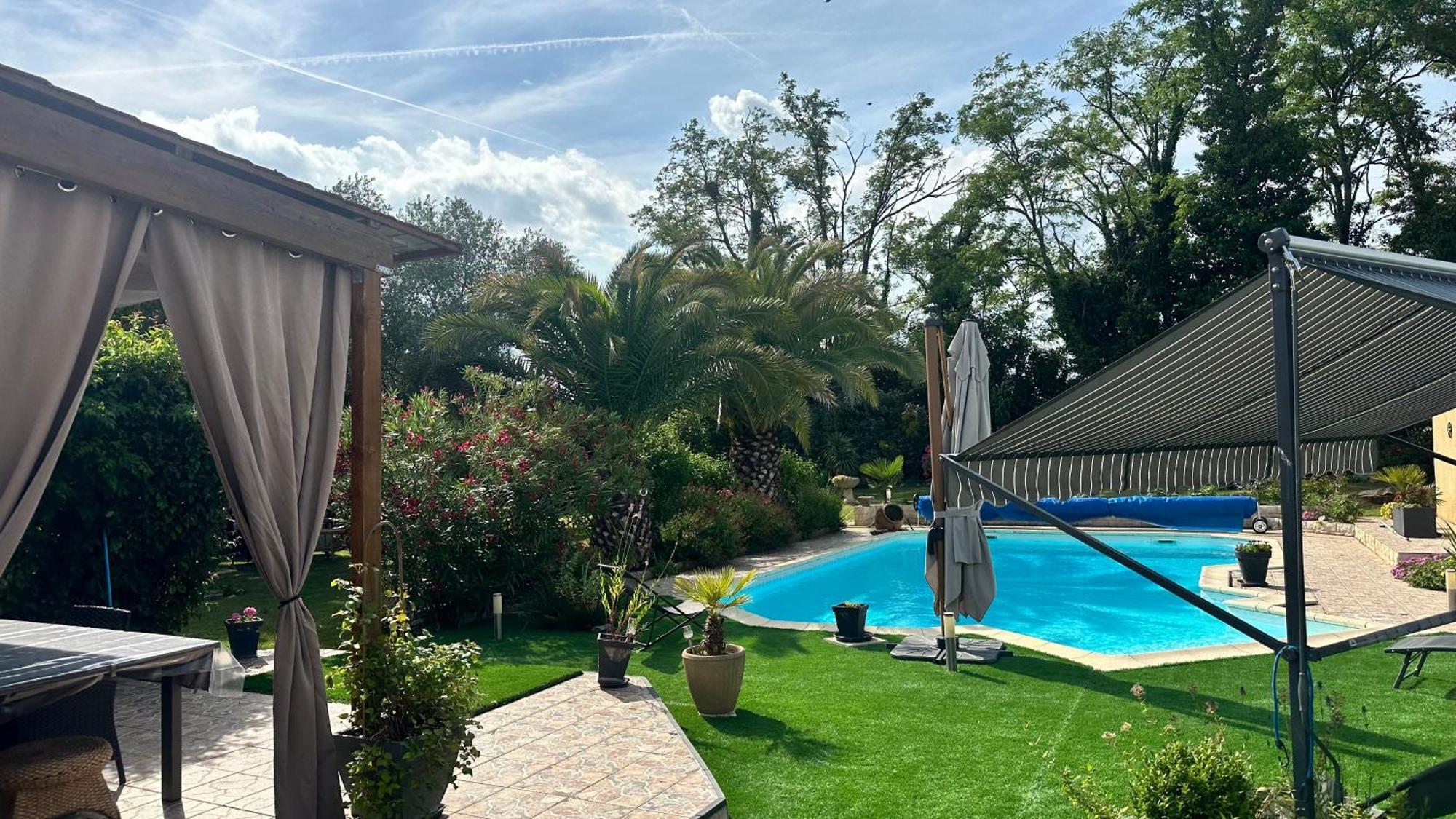 Appartement Mansarde Et Climatise 50 M2 Pompignan  Bagian luar foto